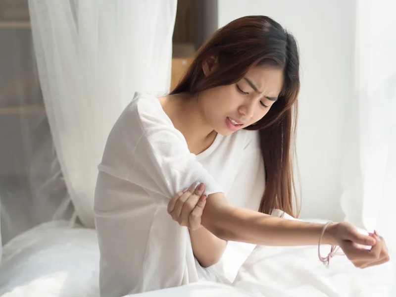 How True North Chiropractic Center treats elbow pain in Thief River Falls