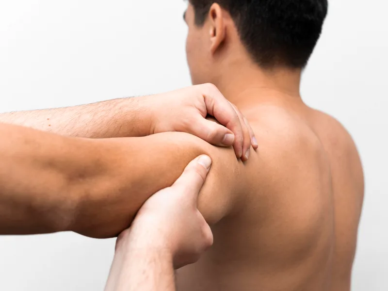 How True North Chiropractic Center treats rotator cuff injury in Thief River Falls